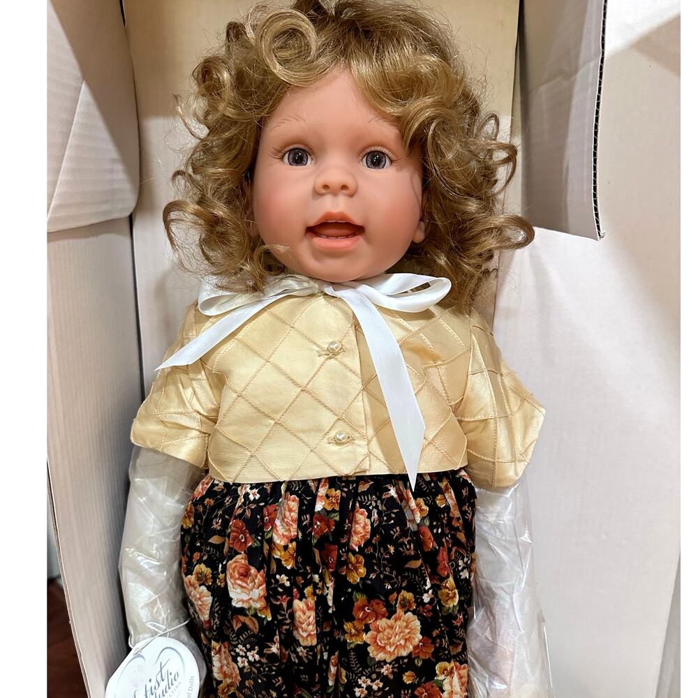 Lee Middleton Original Dolls Artist Studio #905/1000-2004 "Little Miss"-NEW!